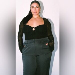 NWT - Princess Polly Jacob Long Sleeve Bodysuit in Black (Curvy) - Size 20